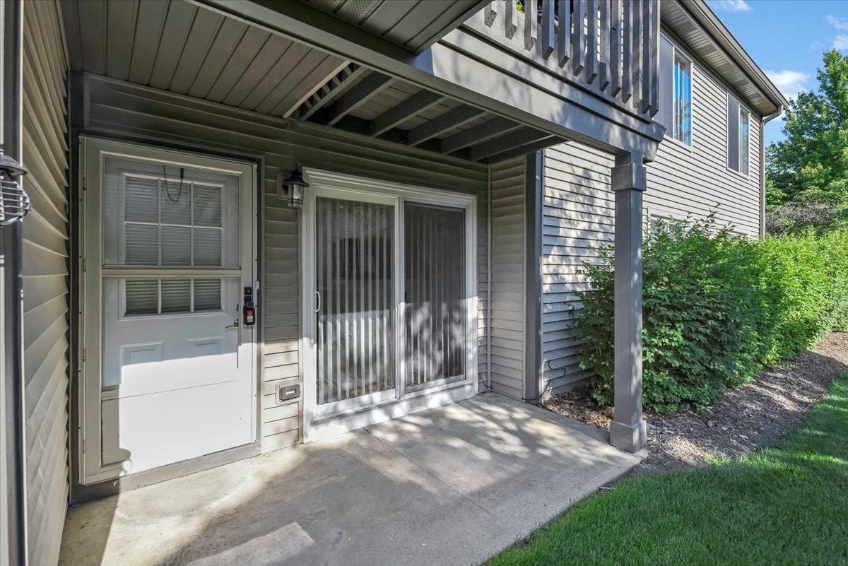329 Grissom Court #329, Hoffman Estates, IL 60169