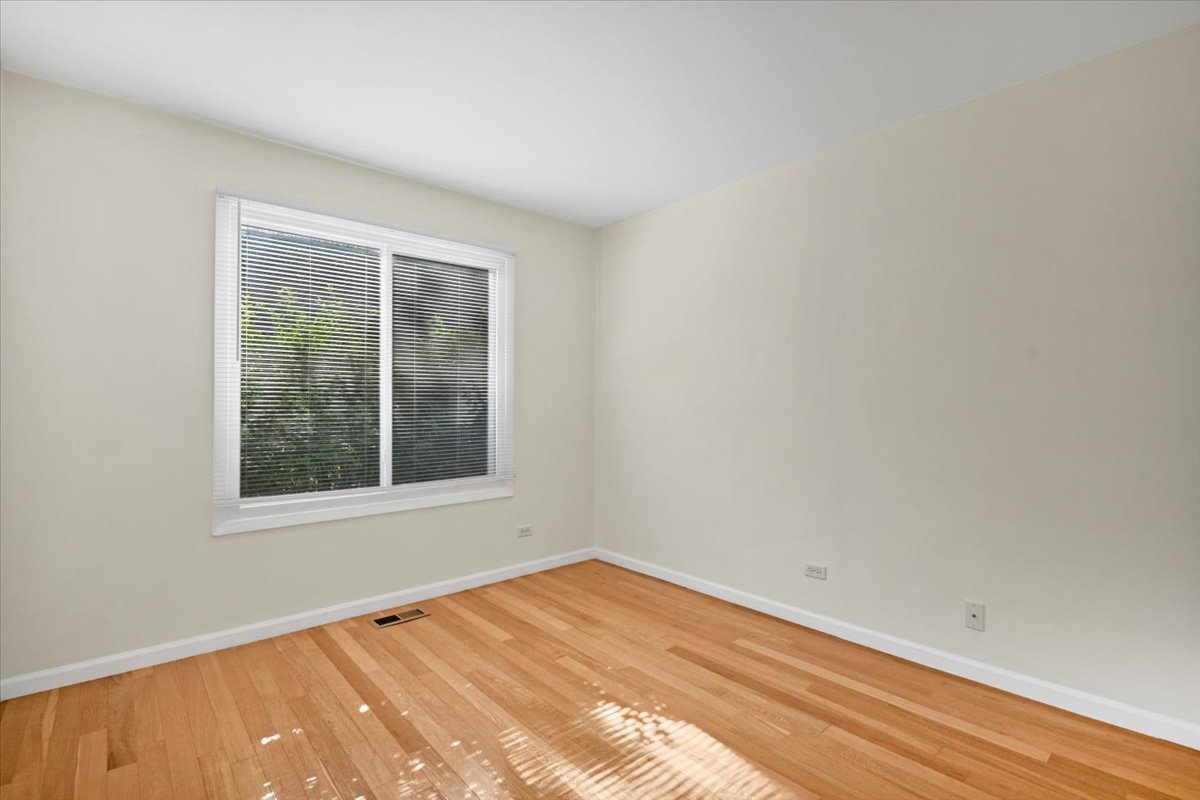 329 Grissom Court #329, Hoffman Estates, IL 60169