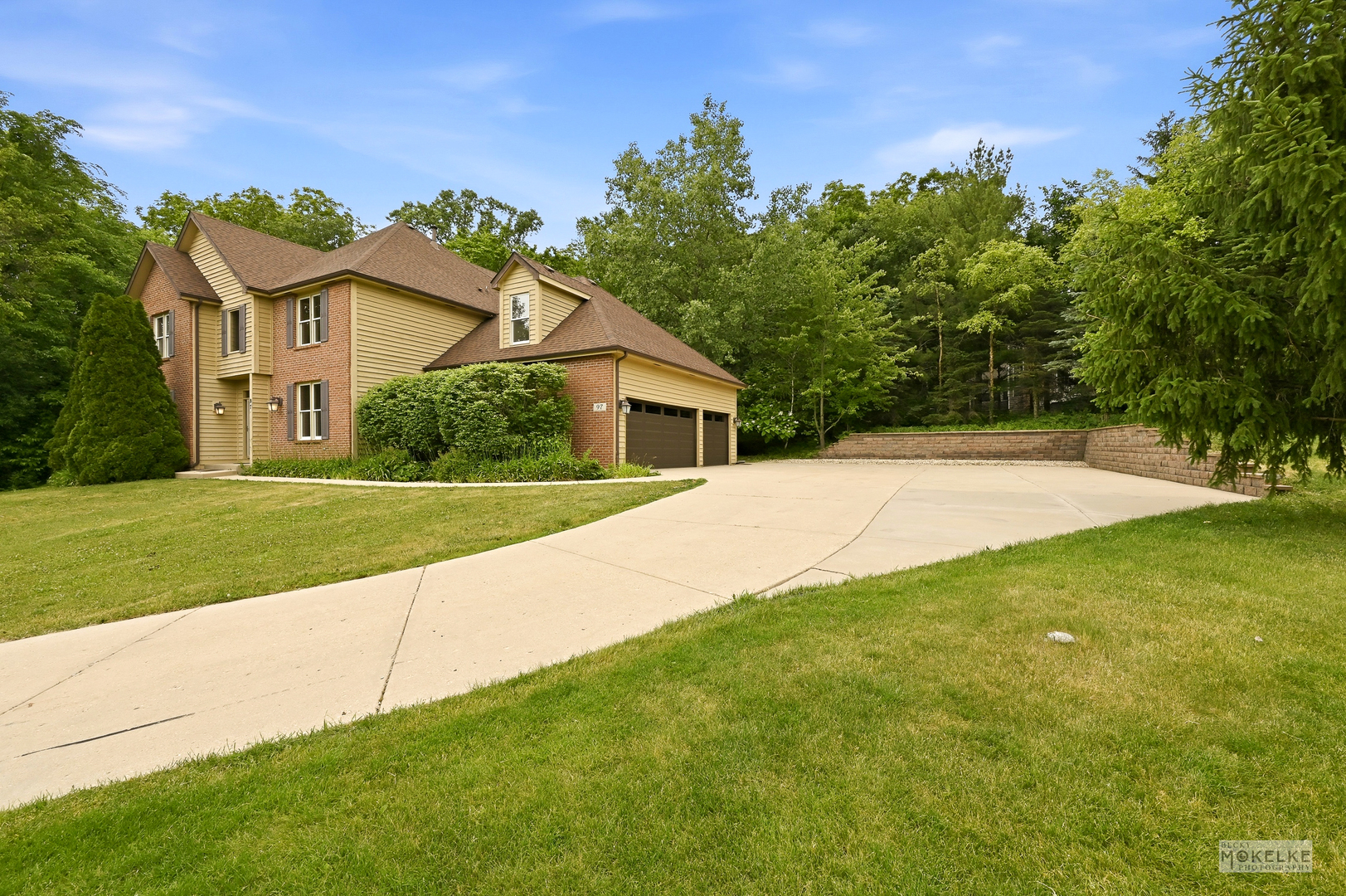 97 Crooked Creek Drive, Yorkville, IL 60560