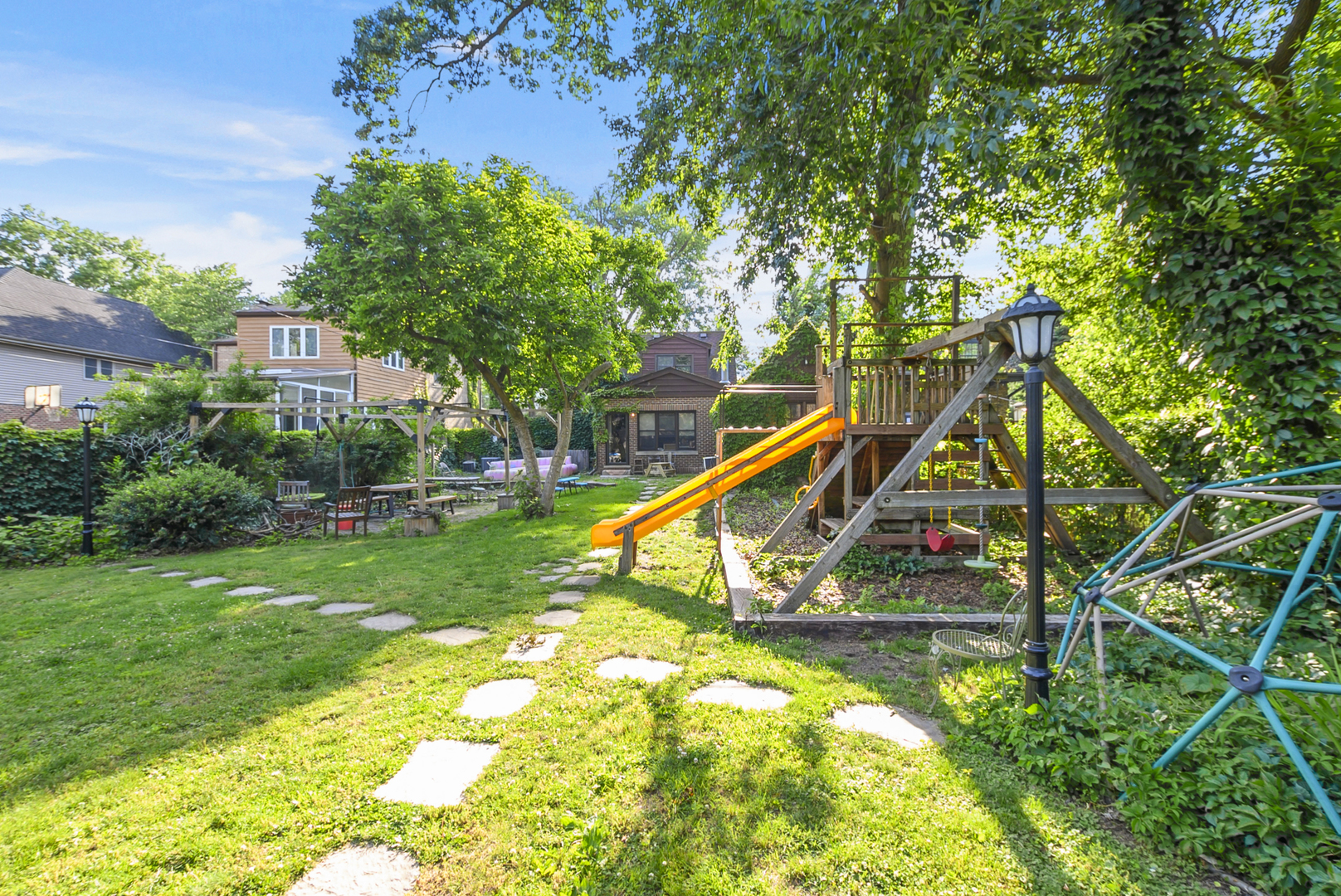 9615 Brandt Avenue, Oak Lawn, IL 60453