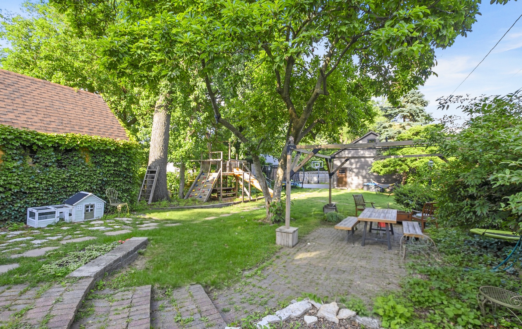 9615 Brandt Avenue, Oak Lawn, IL 60453