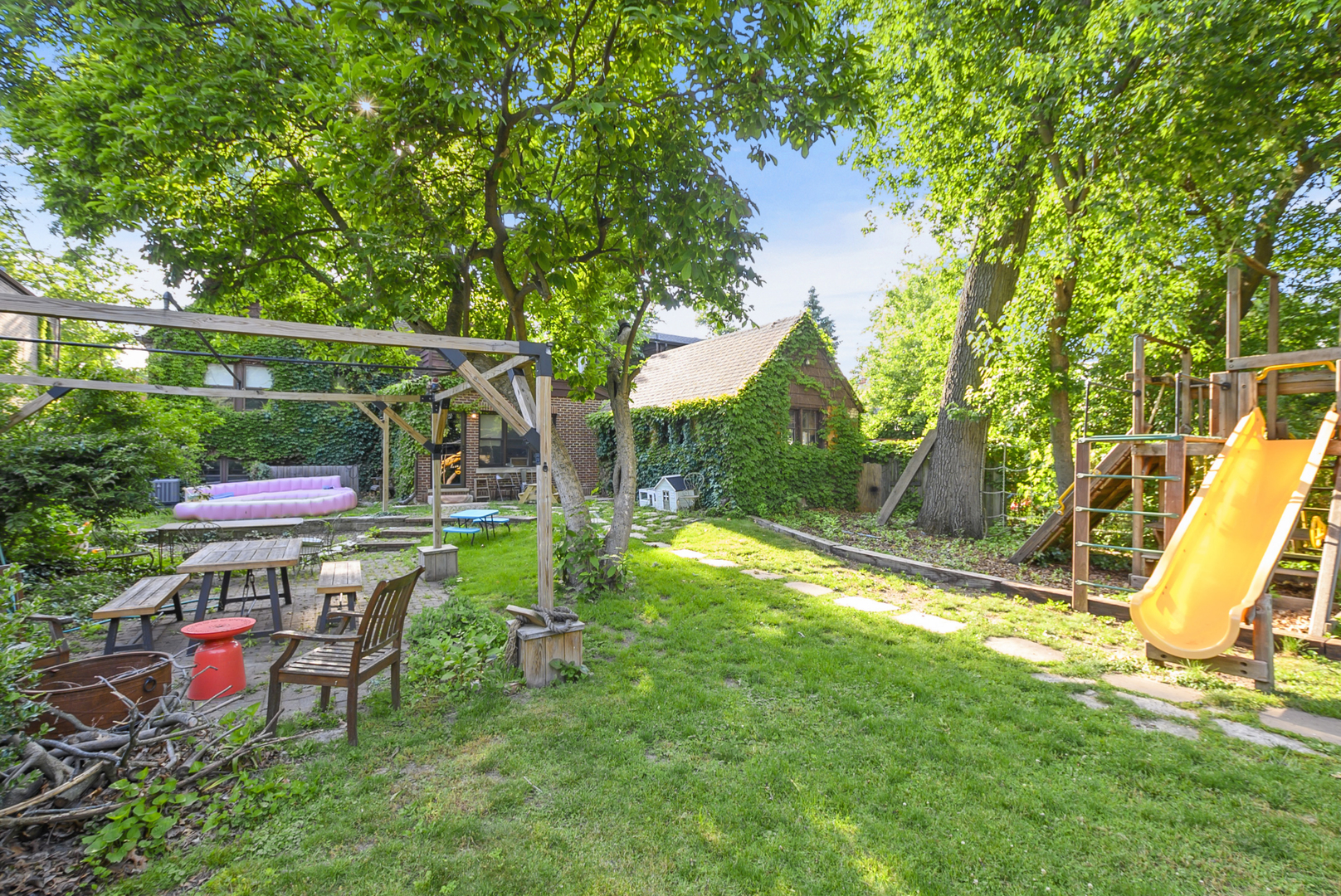 9615 Brandt Avenue, Oak Lawn, IL 60453