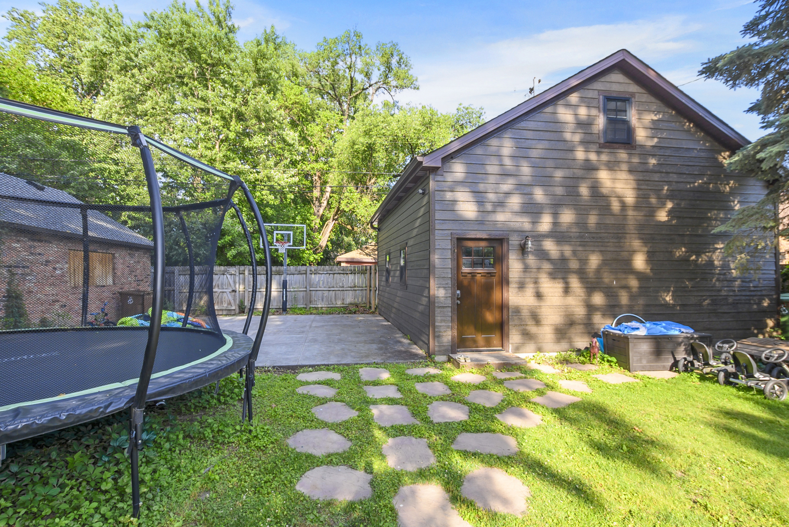 9615 Brandt Avenue, Oak Lawn, IL 60453