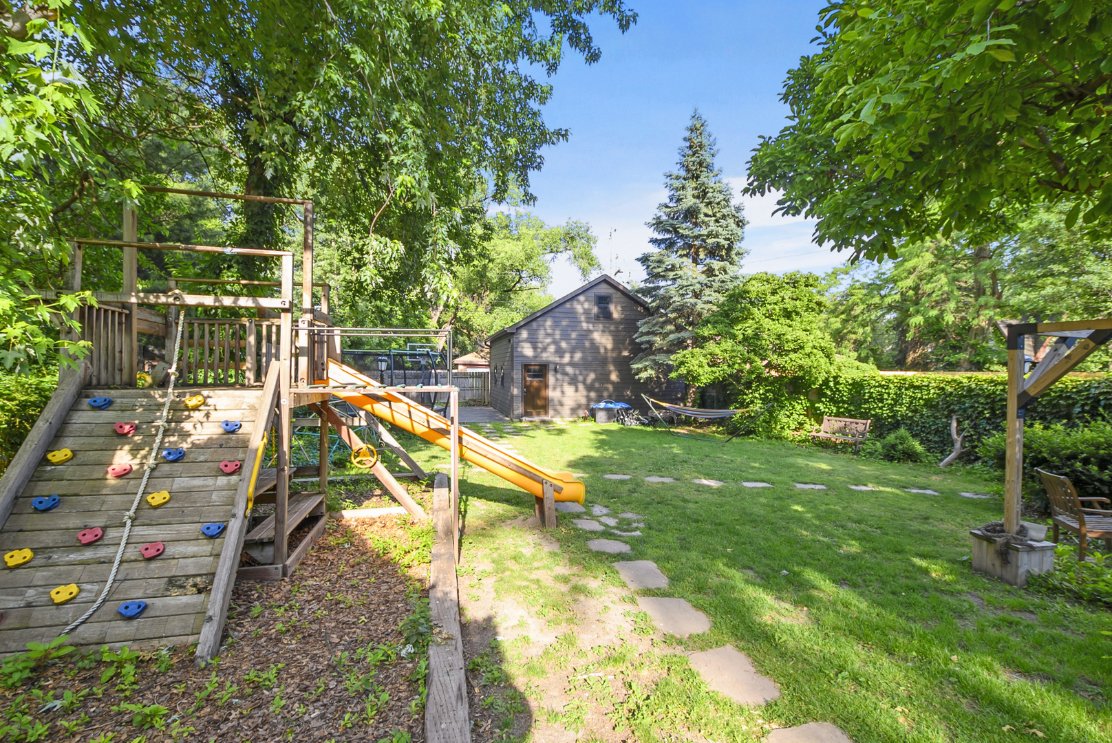 9615 Brandt Avenue, Oak Lawn, IL 60453