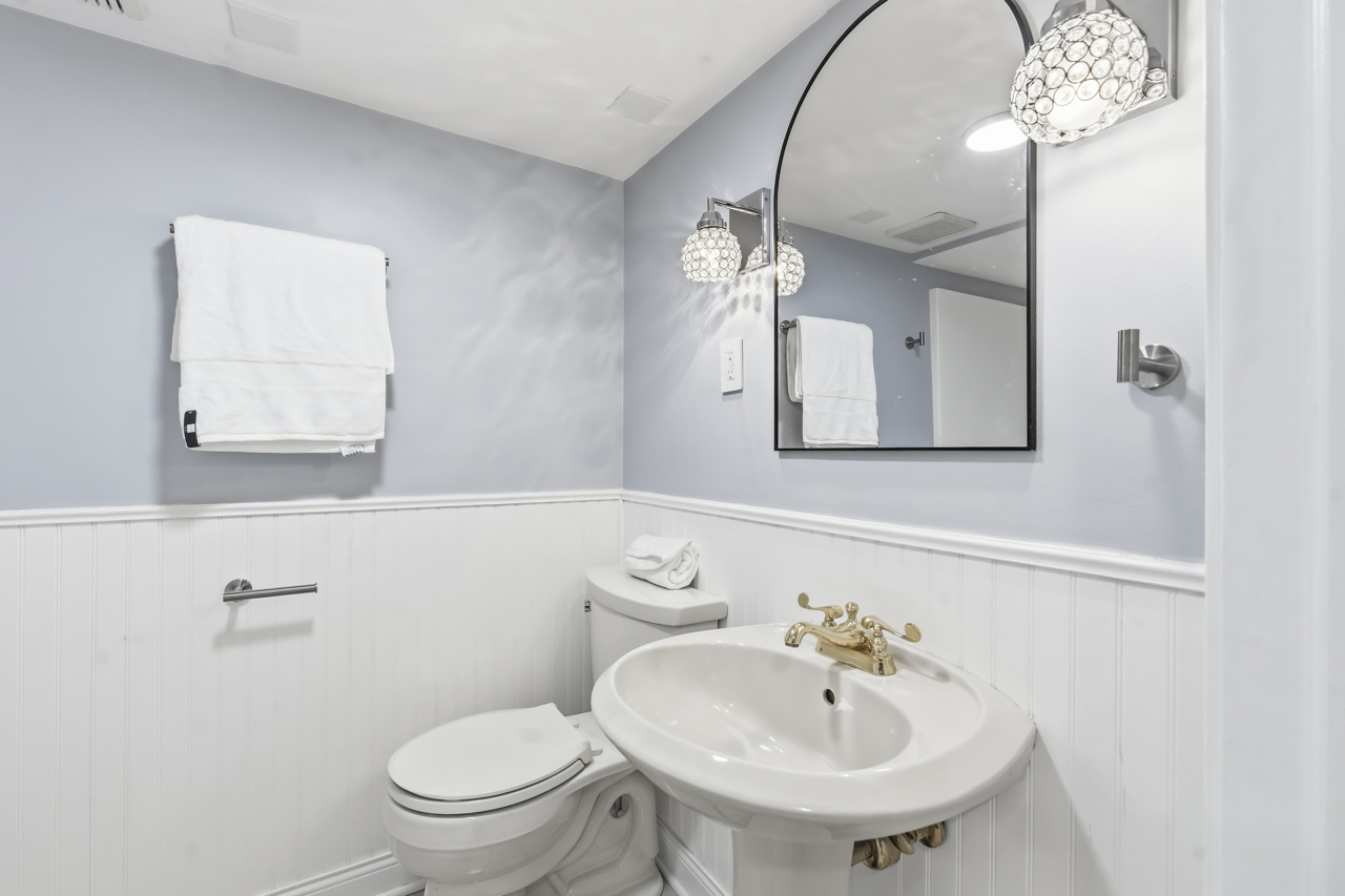 3221 N Opal Avenue, Chicago, IL 60634