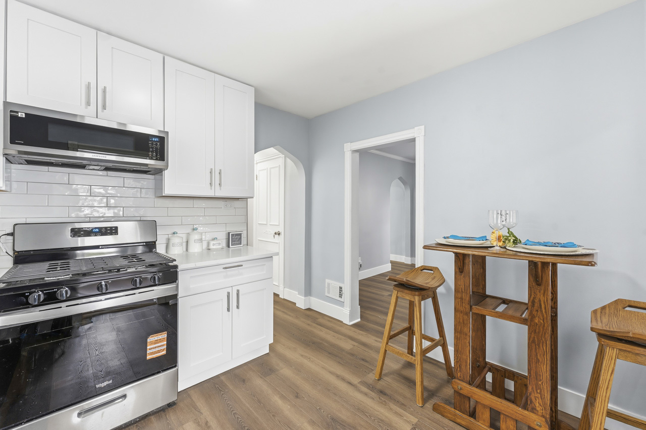 3221 N Opal Avenue, Chicago, IL 60634