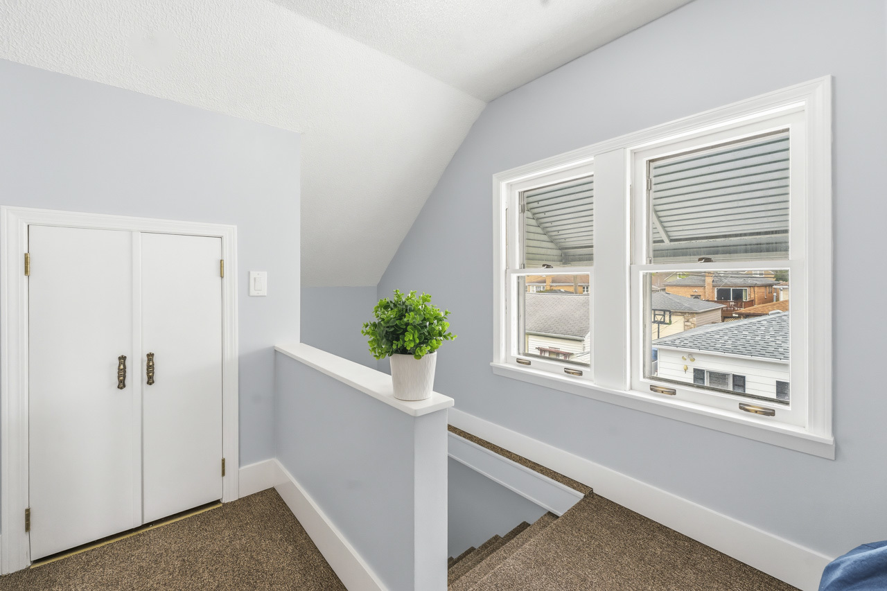 3221 N Opal Avenue, Chicago, IL 60634