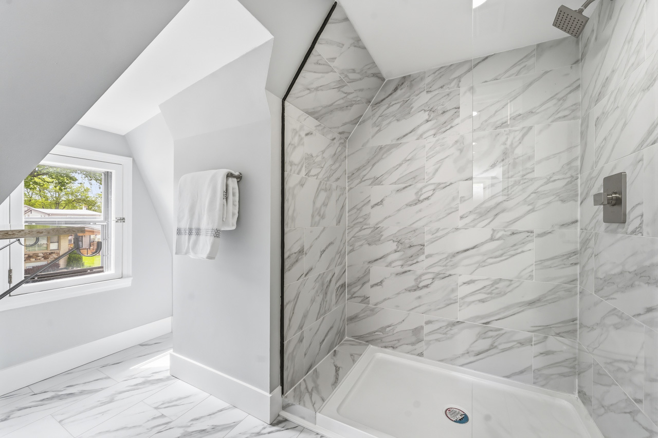 3221 N Opal Avenue, Chicago, IL 60634