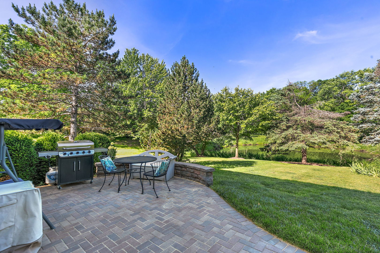 1476 Columbia Lane, Barrington, IL 60010