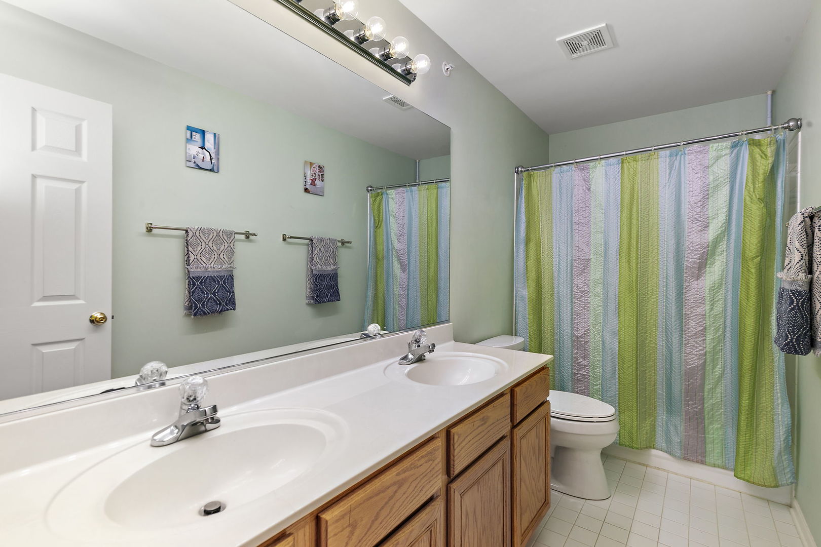 1476 Columbia Lane, Barrington, IL 60010
