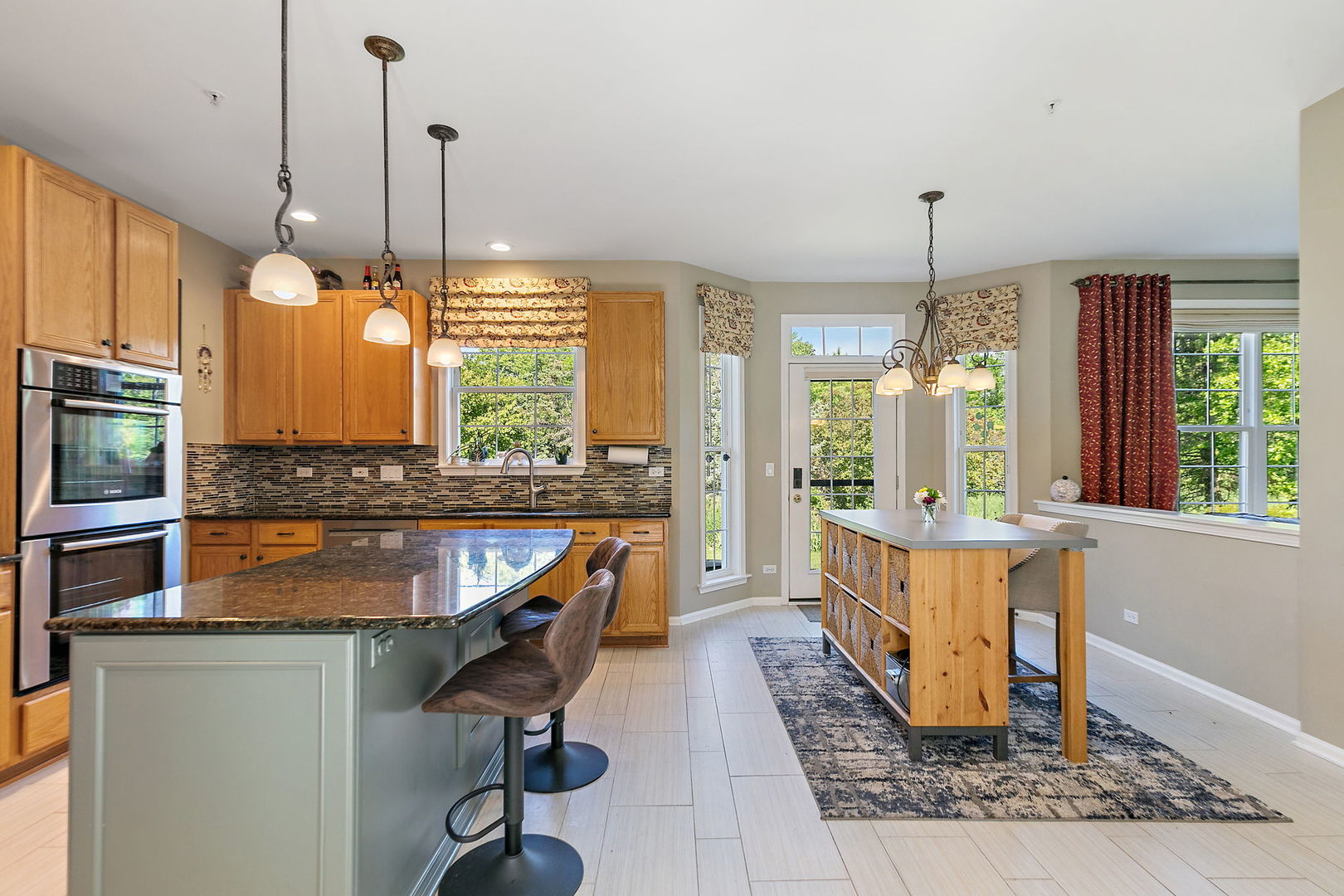 1476 Columbia Lane, Barrington, IL 60010
