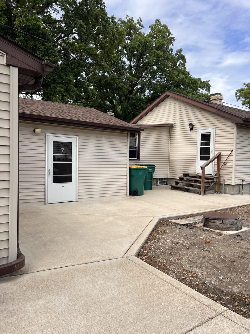 413 S May Street, Joliet, IL 60436