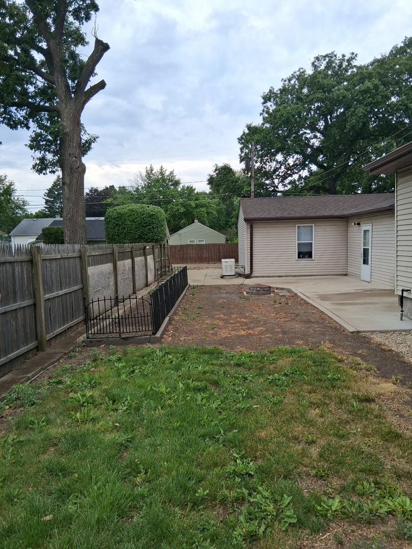 413 S May Street, Joliet, IL 60436