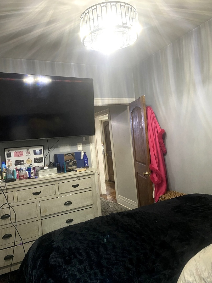 6433 S Talman Avenue, Chicago, IL 60629