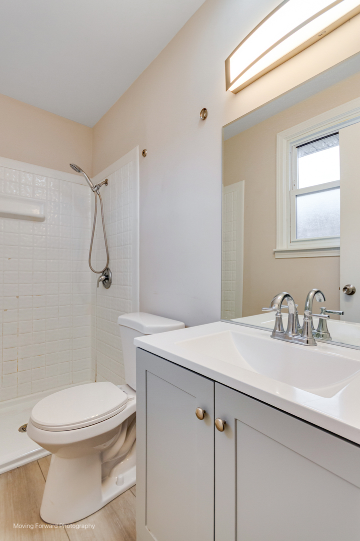 4331 Mann Street, Oak Forest, IL 60452
