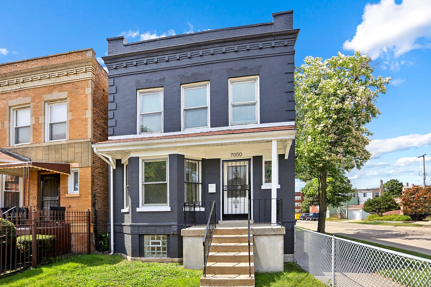 7000 S Eberhart Avenue, Chicago, IL 60637
