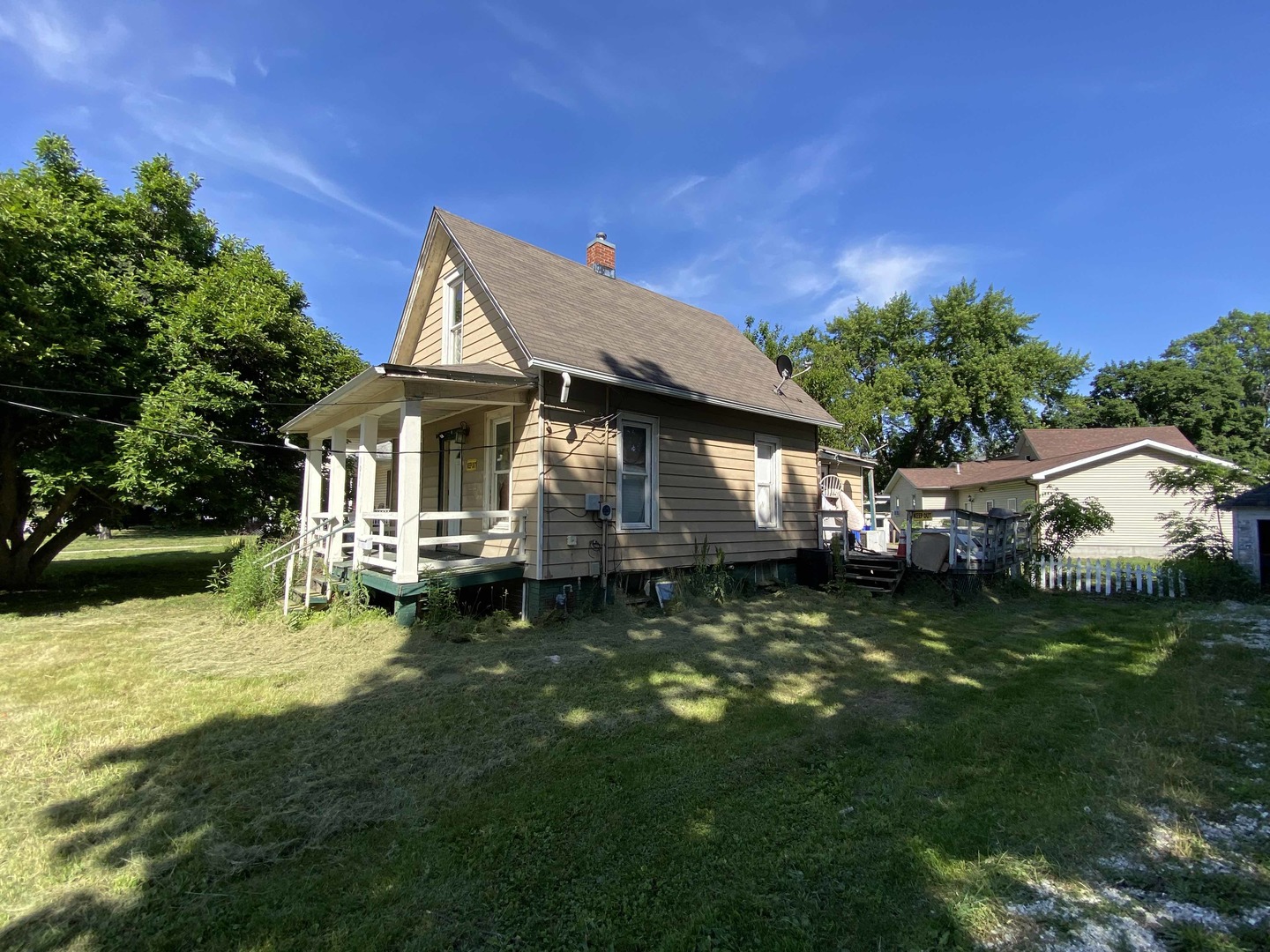 1011 Lincoln Street, Galesburg, IL 61401
