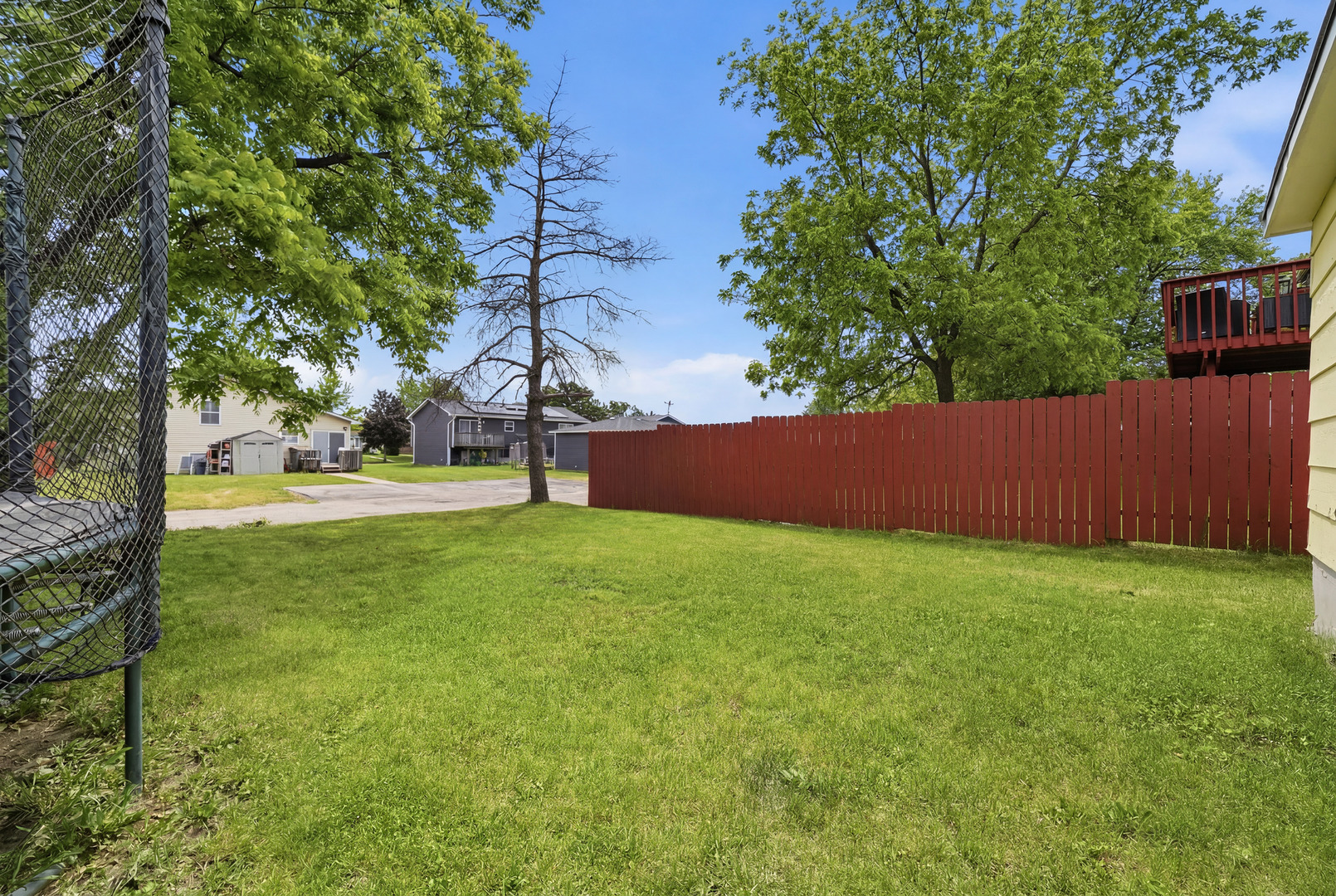 2407 Hermon Avenue, Zion, IL 60099