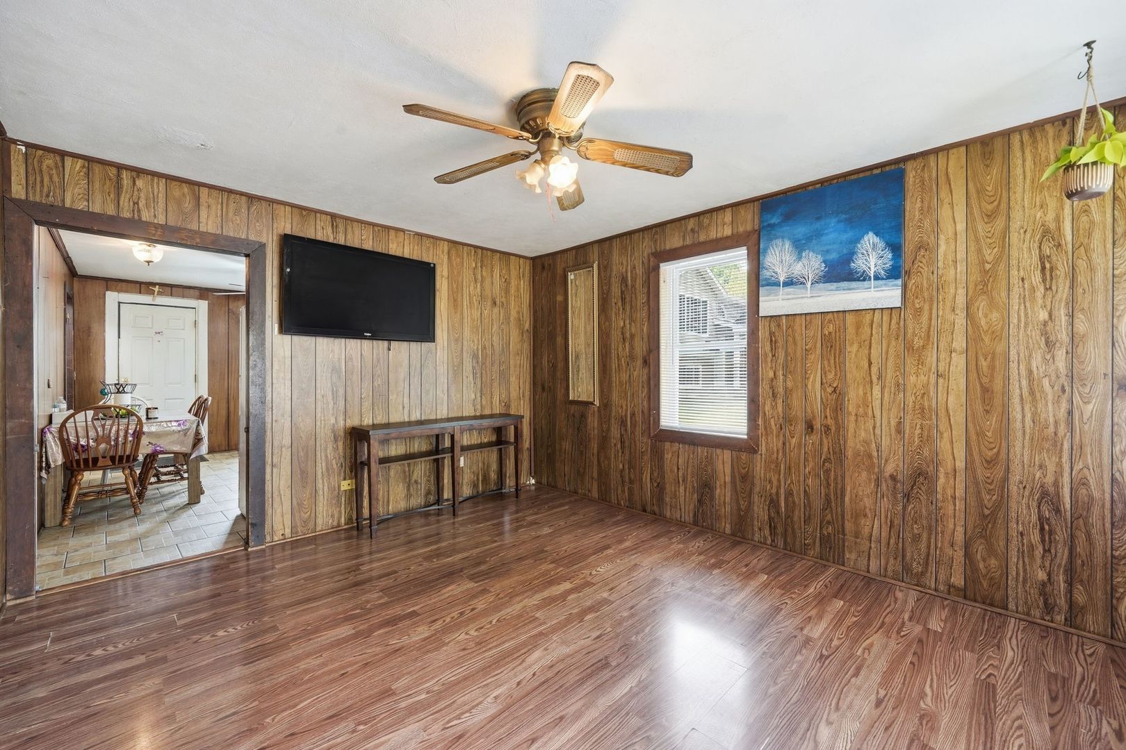 2407 Hermon Avenue, Zion, IL 60099