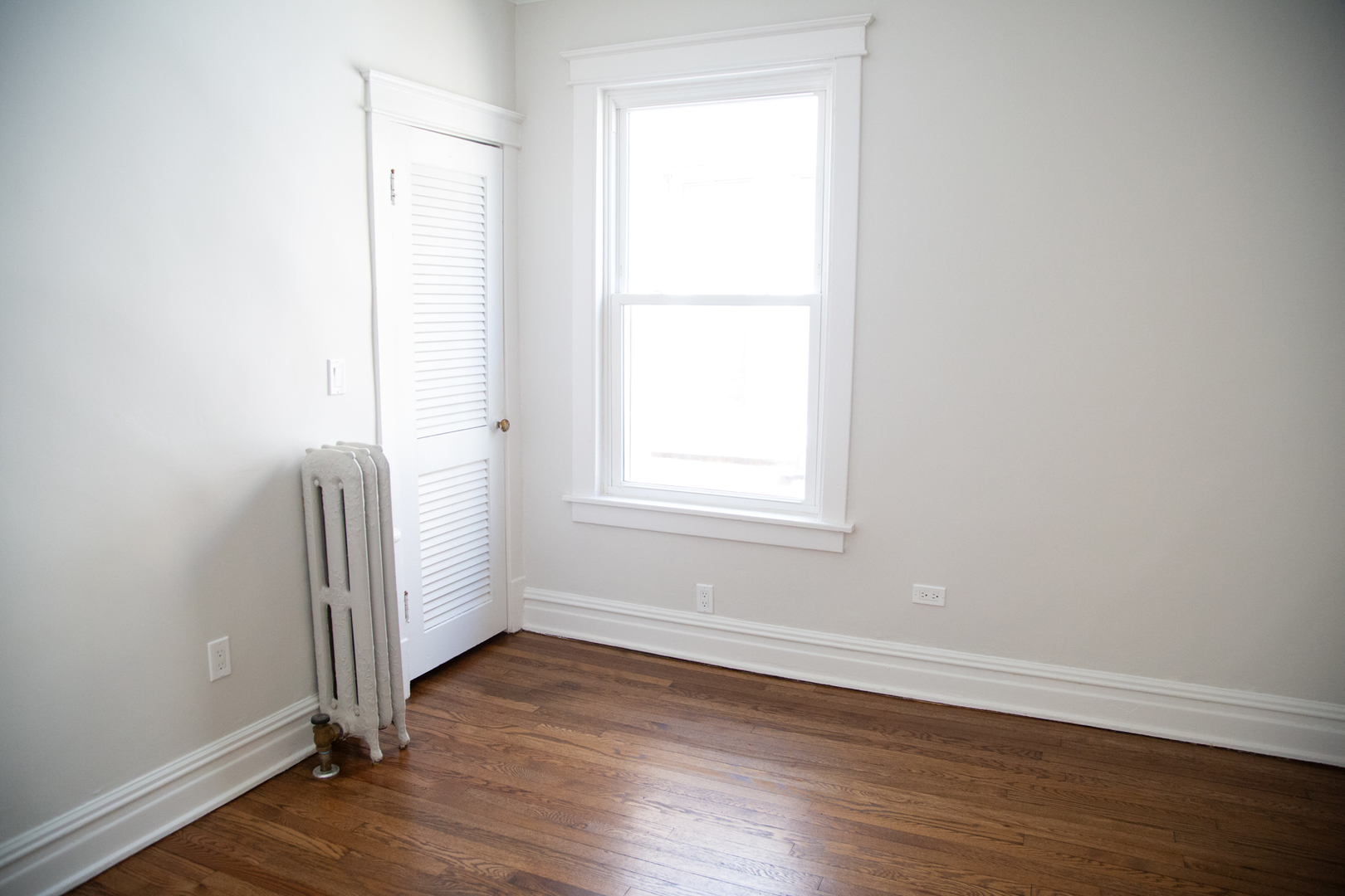 4727 W Schubert Avenue, Chicago, IL 60639