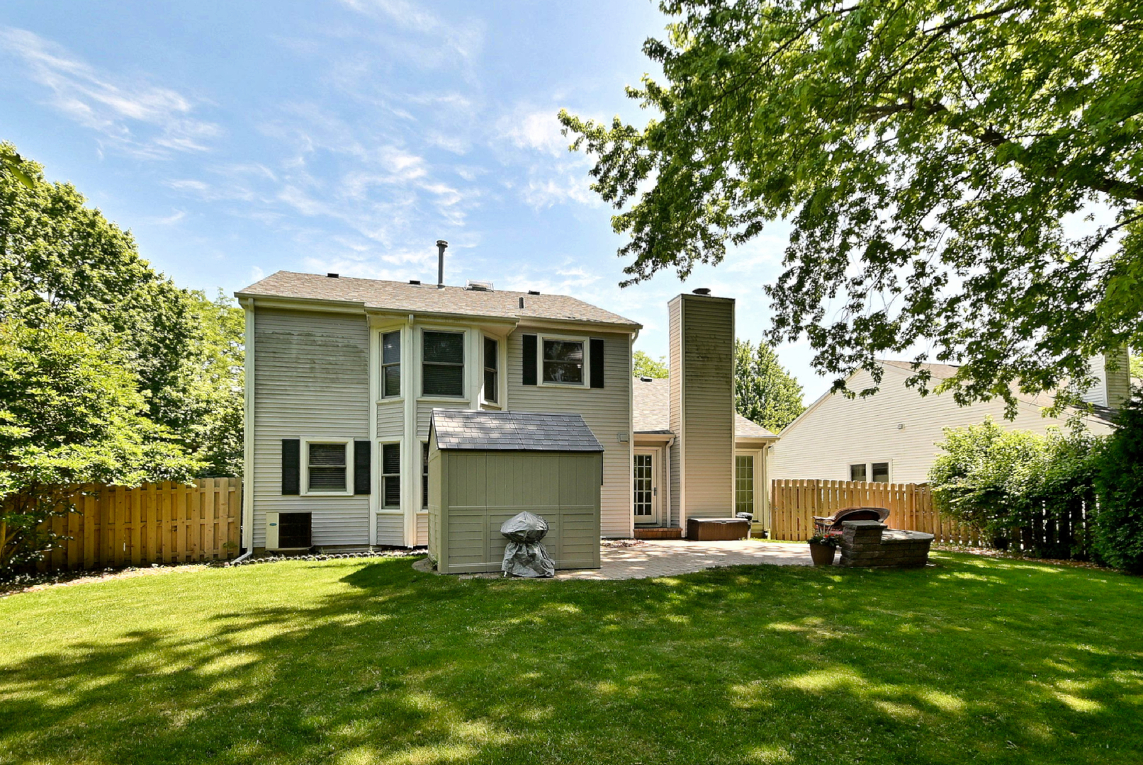 88 Jansen Lane, Vernon Hills, IL 60061