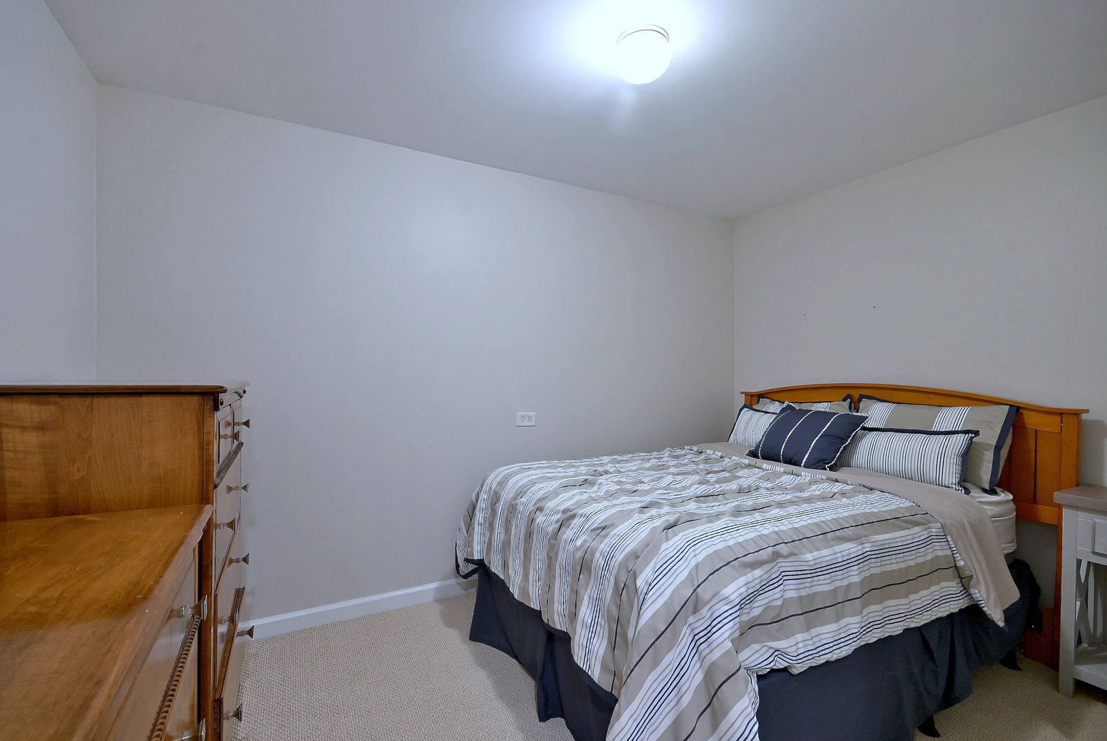 88 Jansen Lane, Vernon Hills, IL 60061