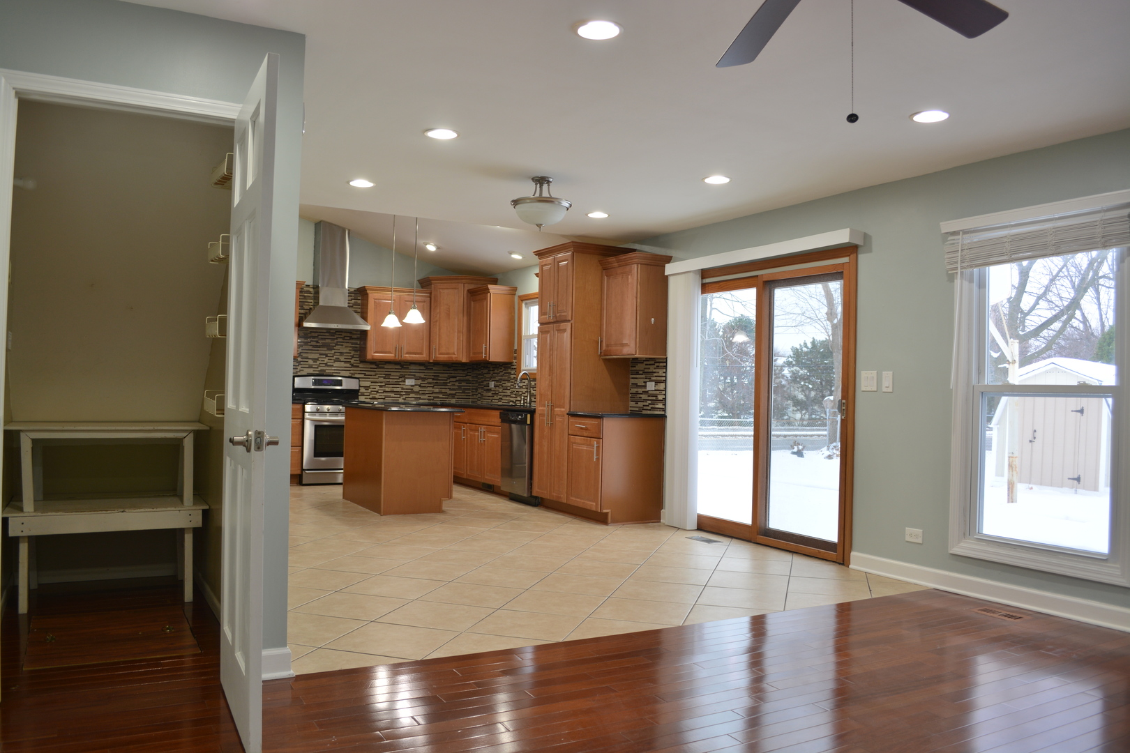 1203 Timber Drive, Elk Grove Village, IL 60007
