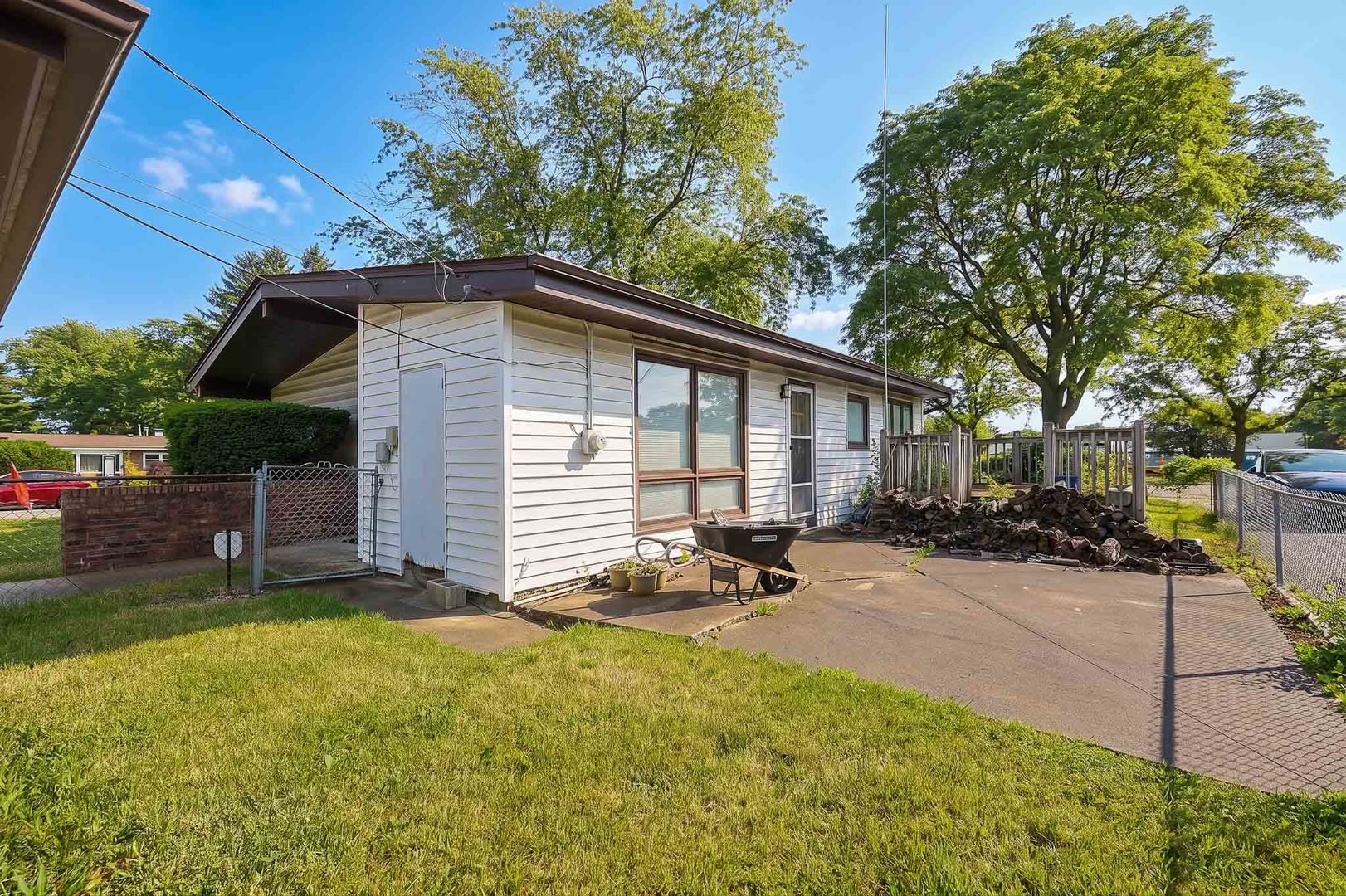 4103 Wren Lane, Rolling Meadows, IL 60008