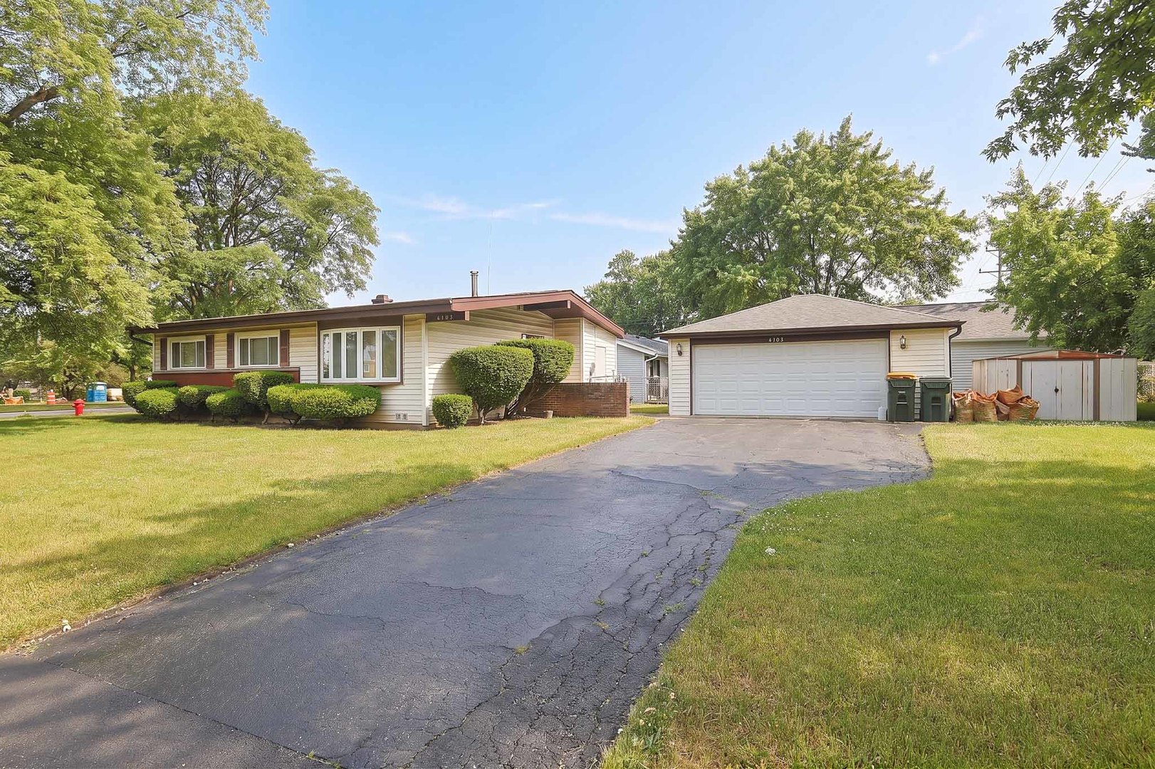 4103 Wren Lane, Rolling Meadows, IL 60008