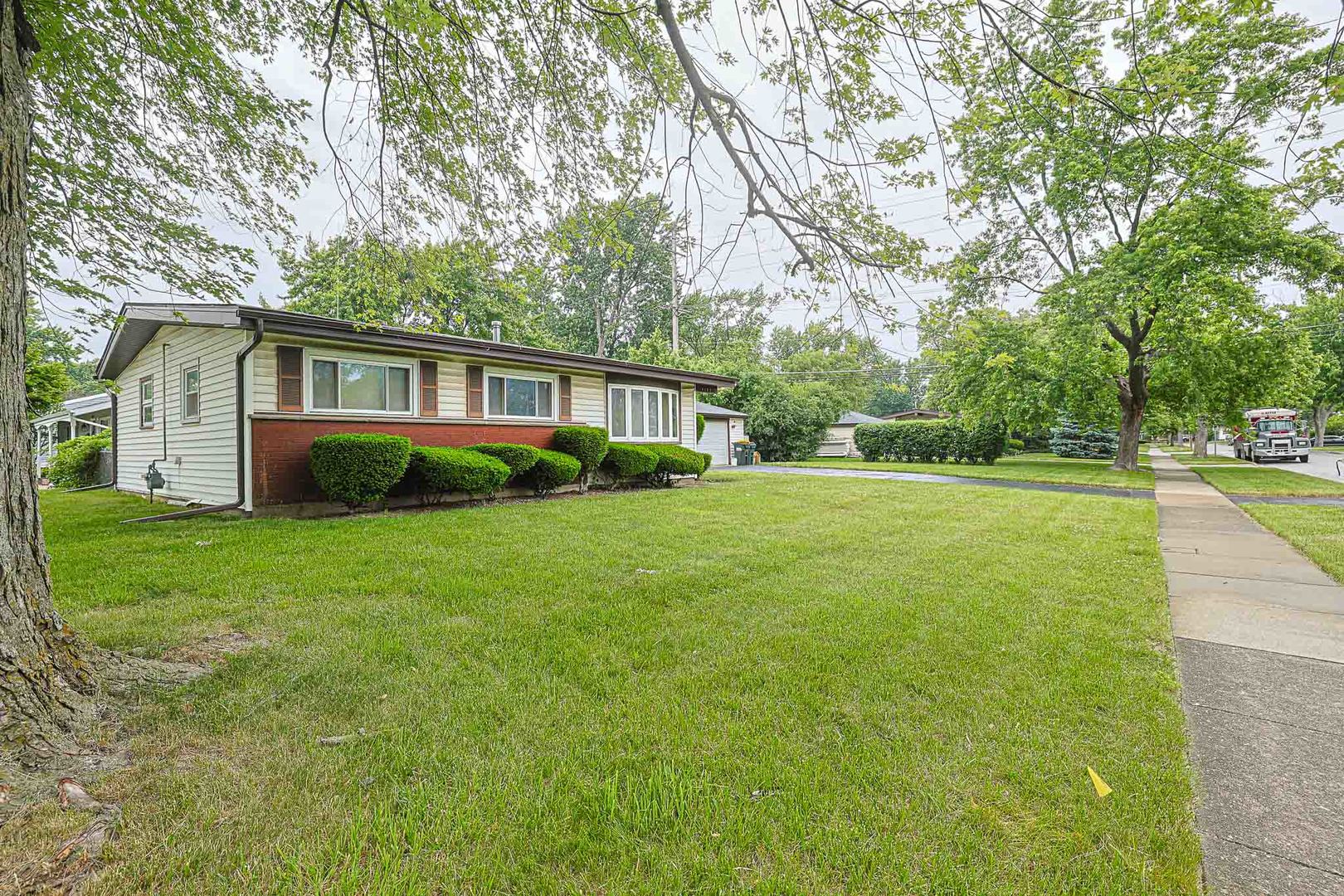 4103 Wren Lane, Rolling Meadows, IL 60008