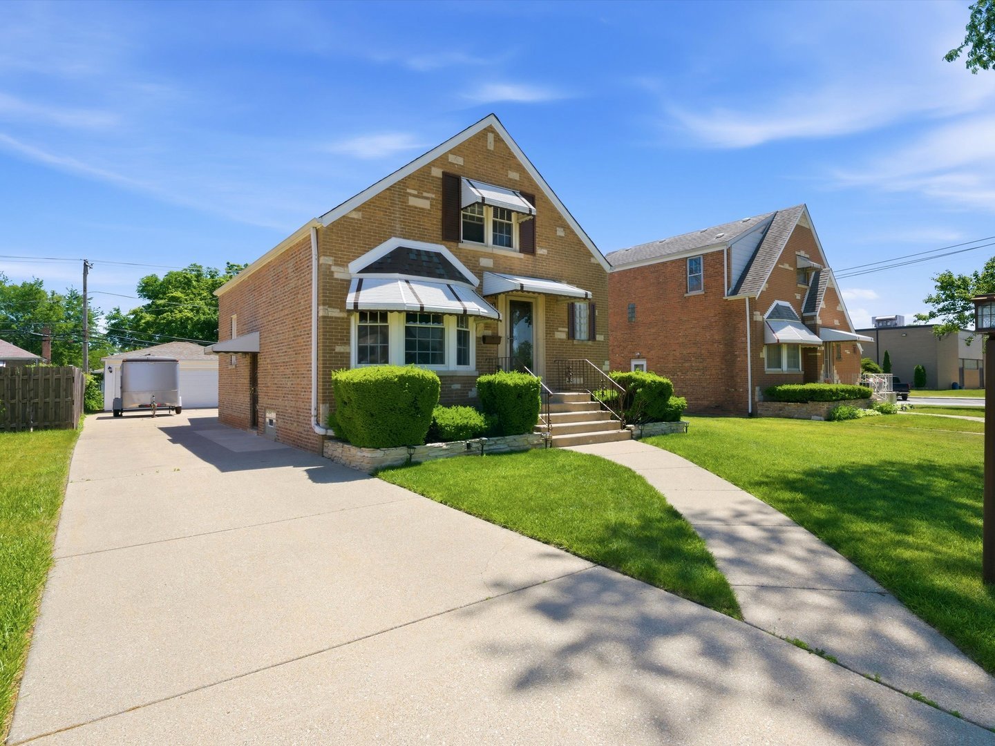 2541 S 14th Avenue, Broadview, IL 60155