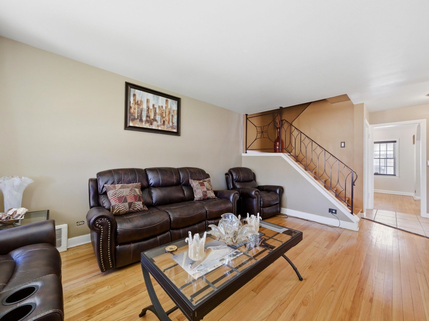 2541 S 14th Avenue, Broadview, IL 60155