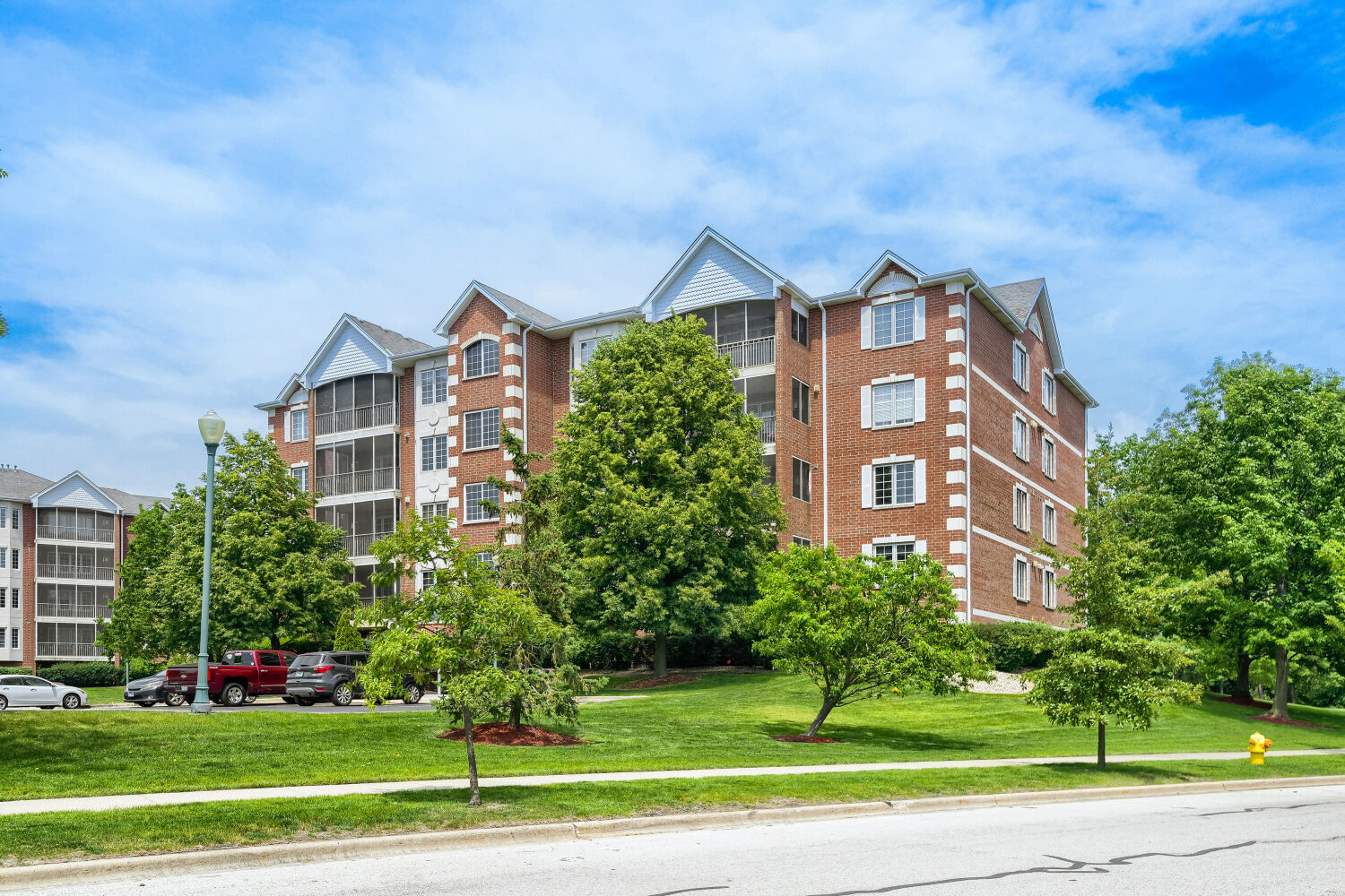 7710 Greenway Boulevard #3NW, Tinley Park, IL 60487