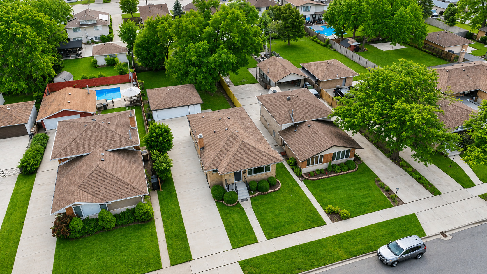 8818 S 55th Court, Oak Lawn, IL 60453