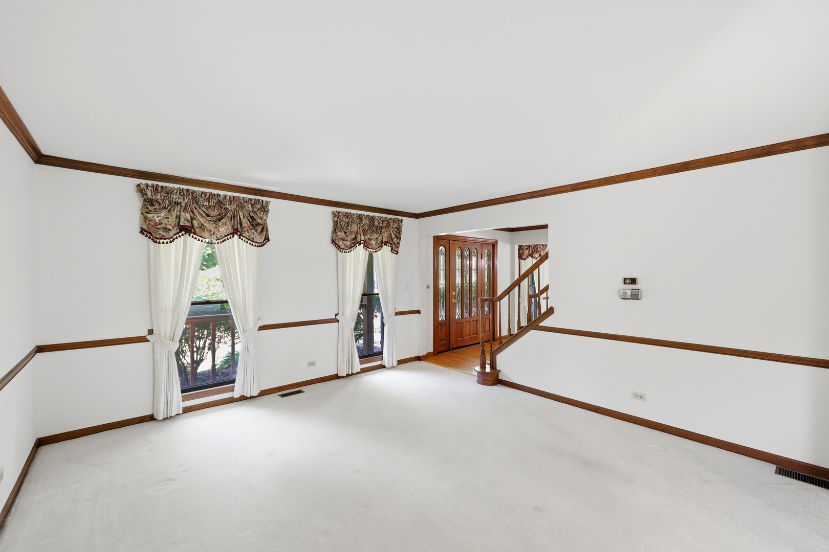 107 Roxborough Place, Inverness, IL 60010