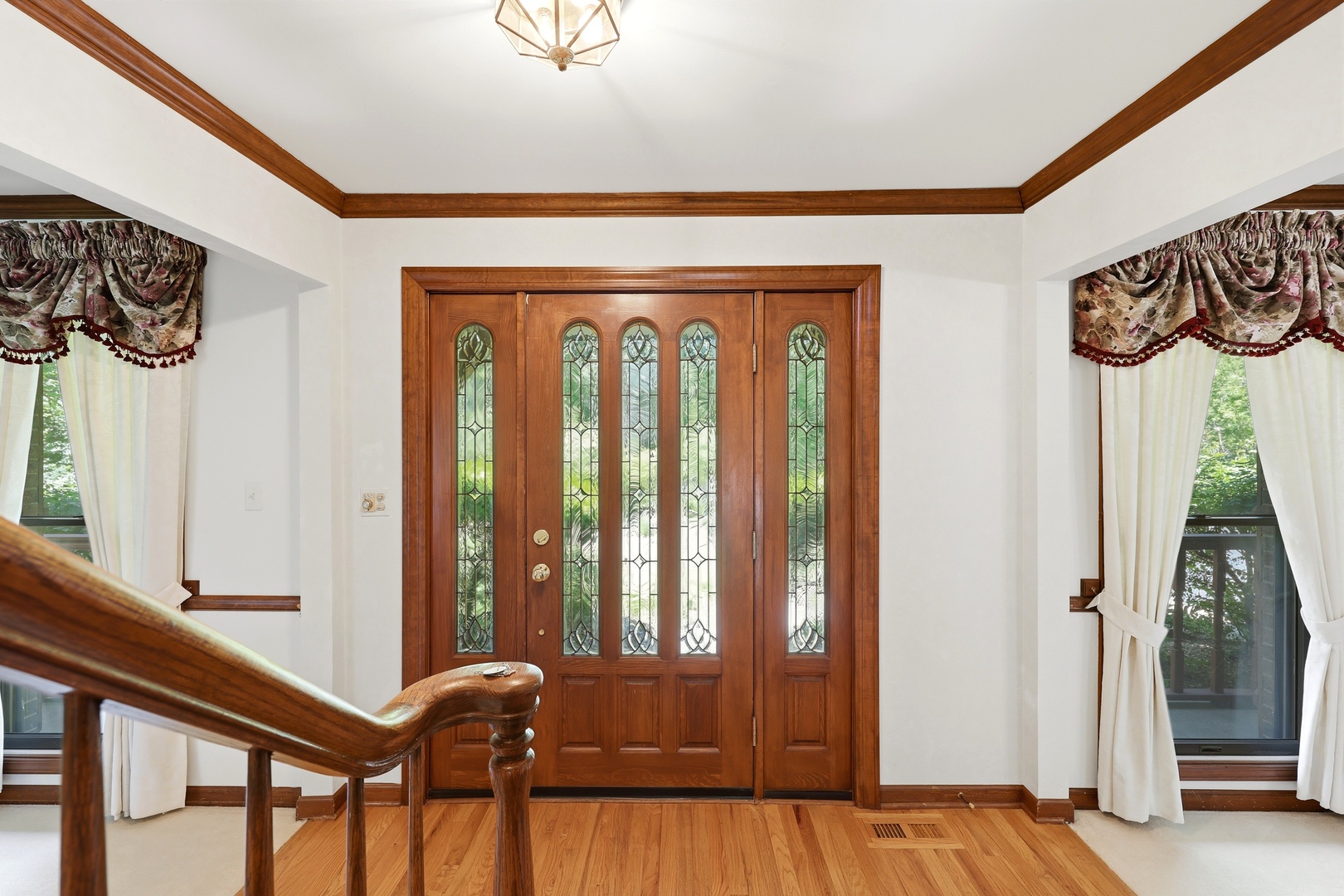 107 Roxborough Place, Inverness, IL 60010