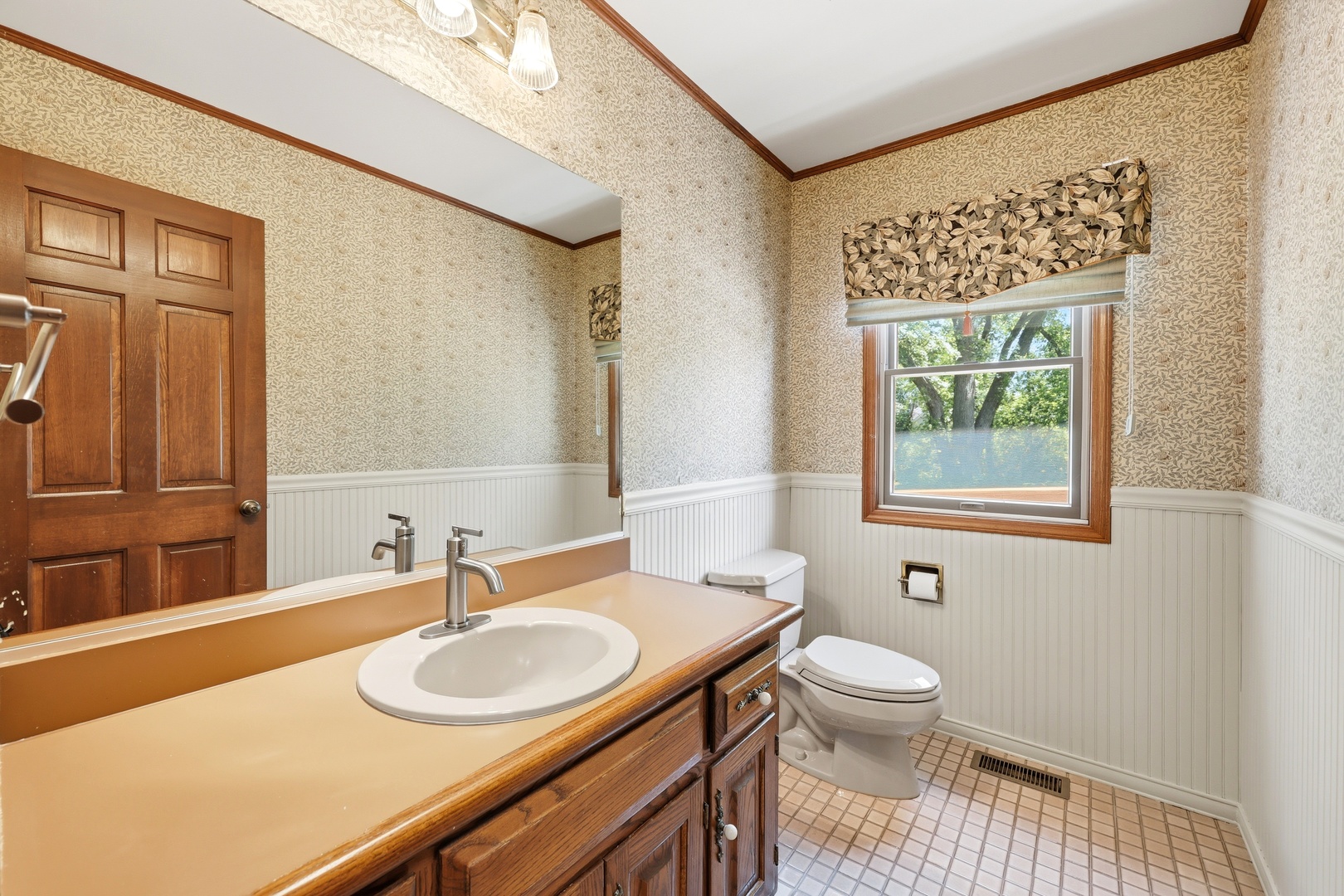 107 Roxborough Place, Inverness, IL 60010
