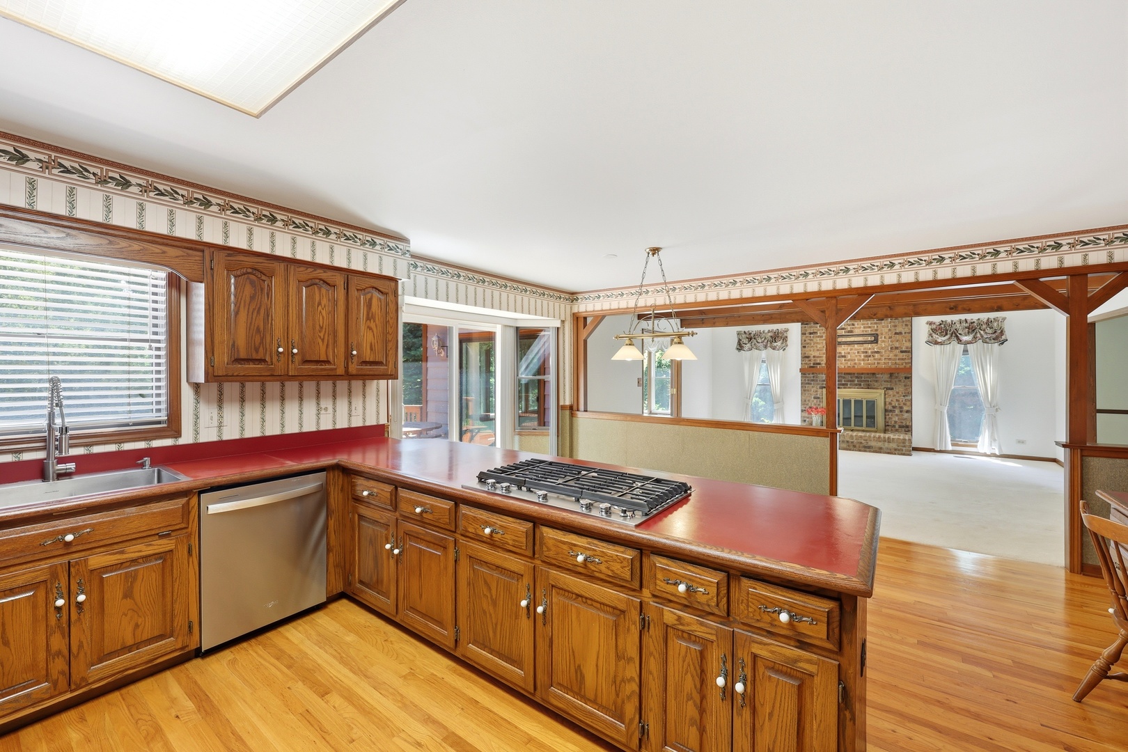 107 Roxborough Place, Inverness, IL 60010