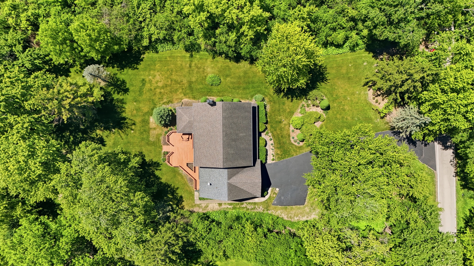 107 Roxborough Place, Inverness, IL 60010