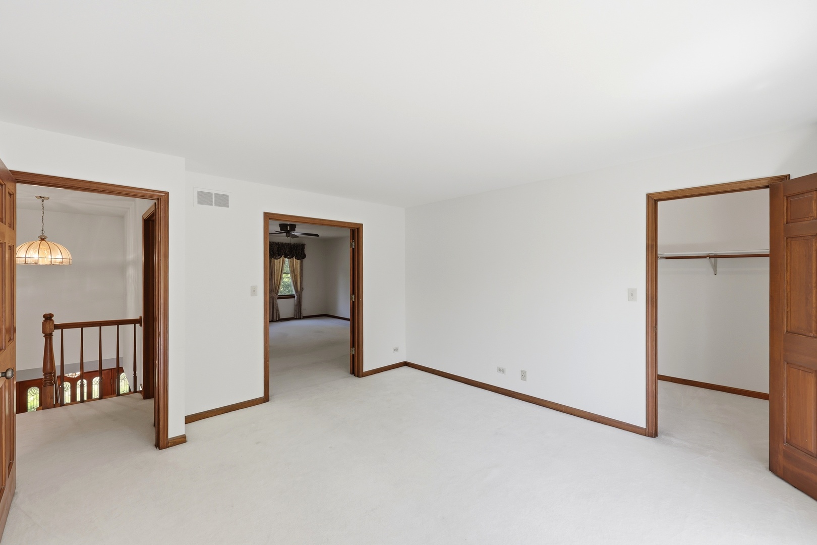 107 Roxborough Place, Inverness, IL 60010