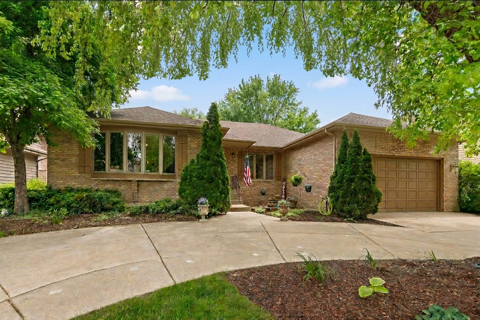 437 N Kevin Drive, Addison, IL 60101