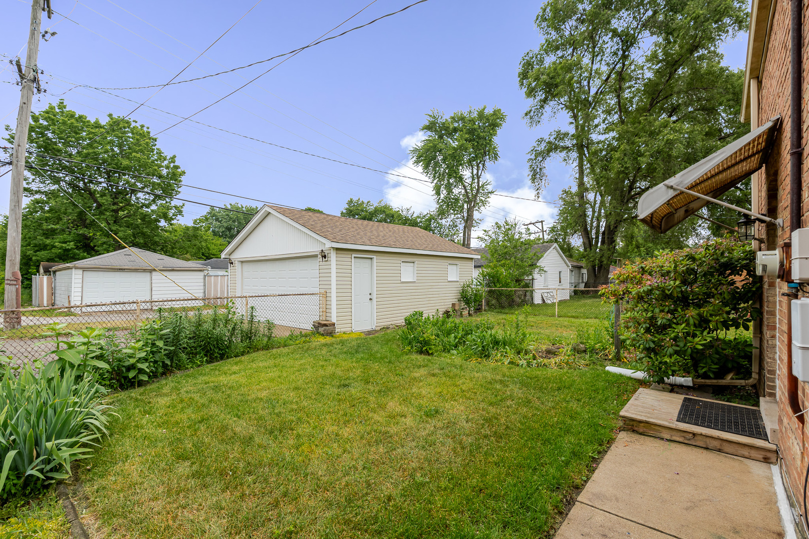 690 E Sibley Boulevard, Dolton, IL 60419