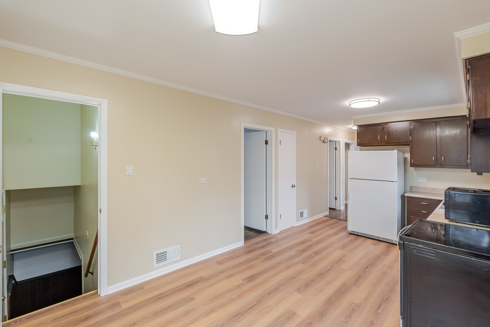 690 E Sibley Boulevard, Dolton, IL 60419