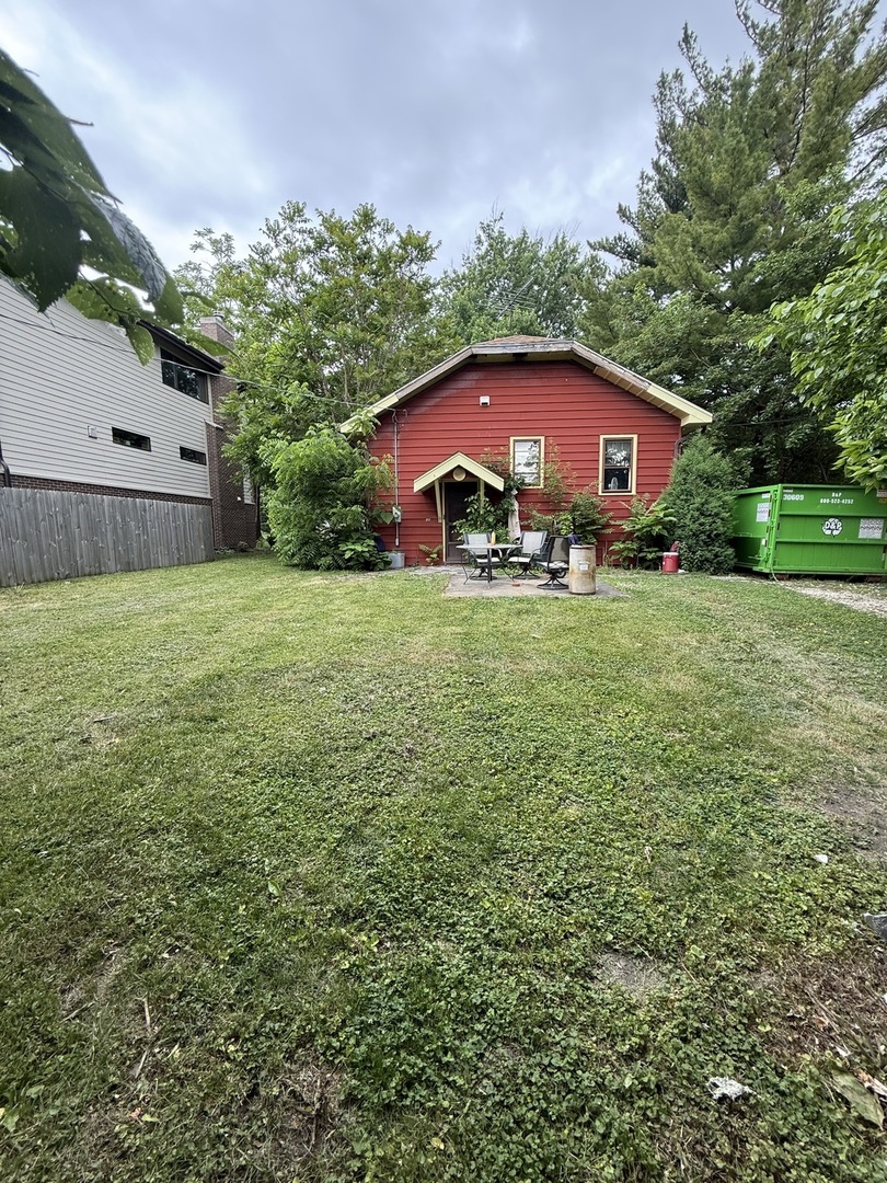 205 S Lincoln Street, Westmont, IL 60559