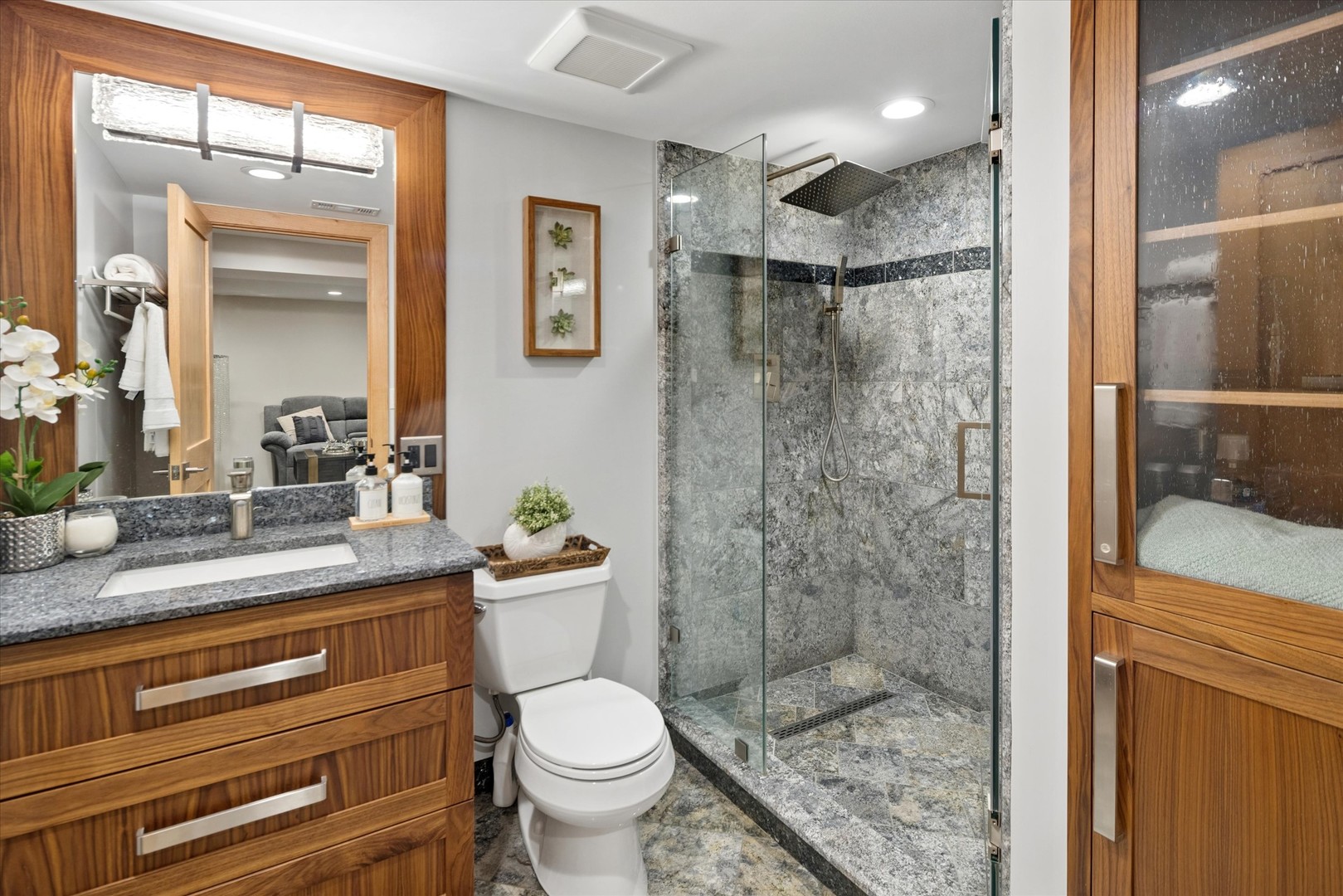 7730 BROOKHAVEN Avenue, Darien, IL 60561