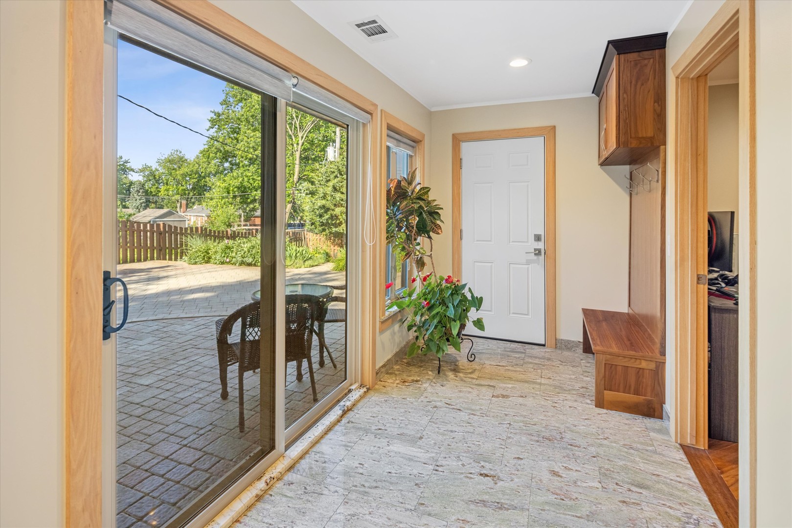 7730 BROOKHAVEN Avenue, Darien, IL 60561