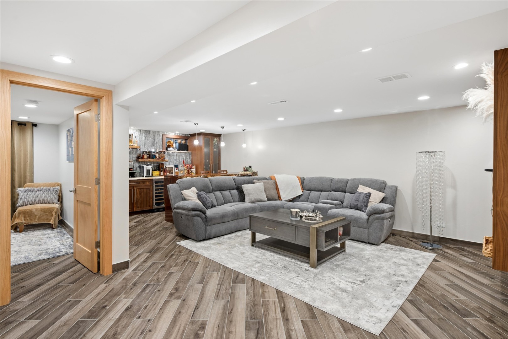 7730 BROOKHAVEN Avenue, Darien, IL 60561