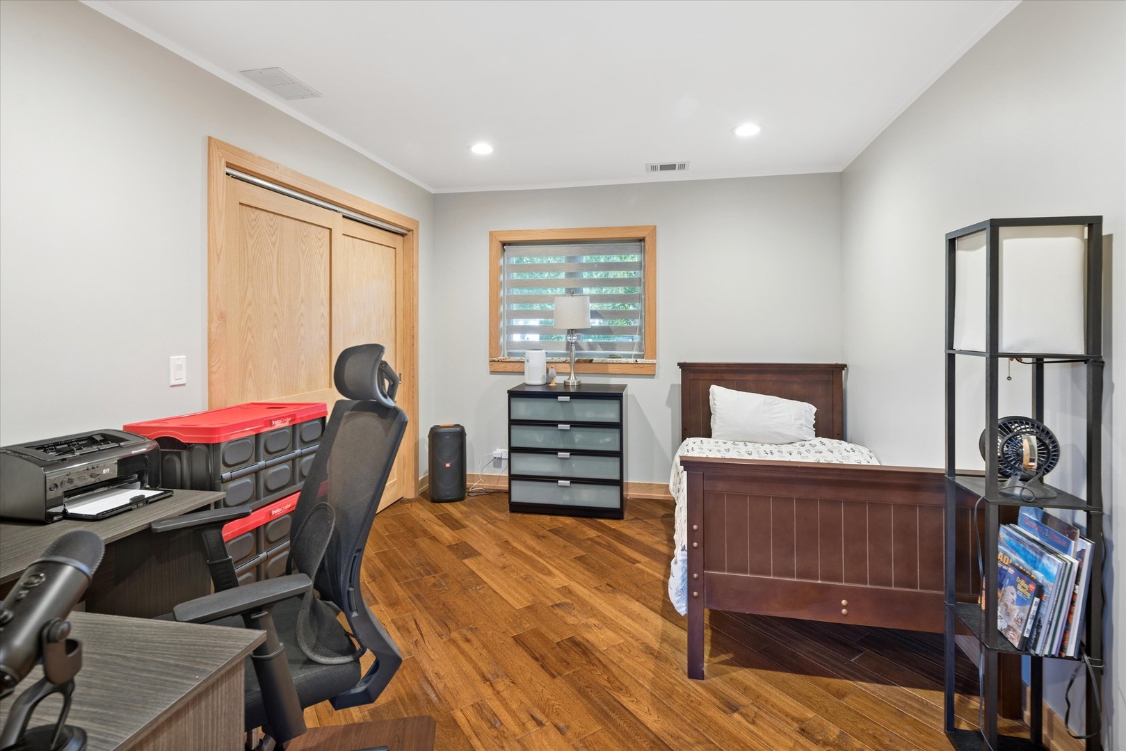 7730 BROOKHAVEN Avenue, Darien, IL 60561