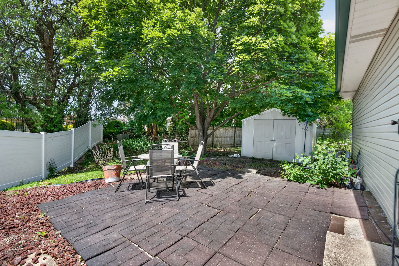 72 White Oaks Road, Matteson, IL 60443