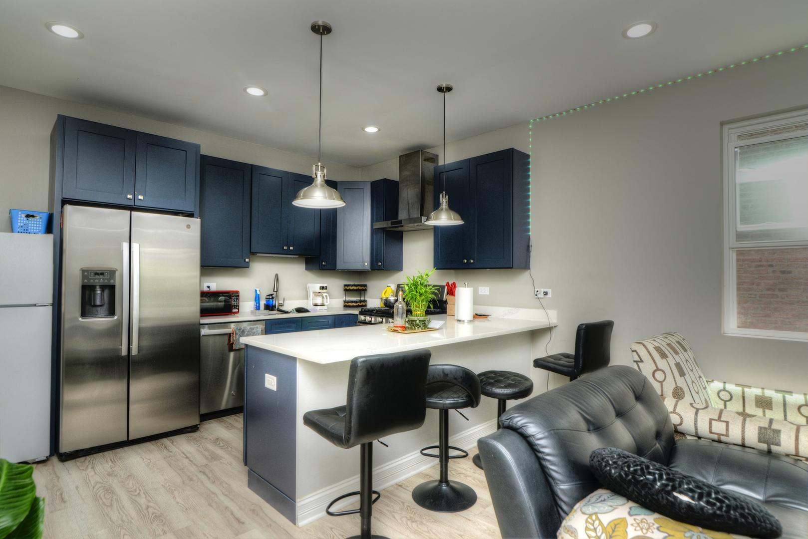 1051 N Springfield Avenue, Chicago, IL 60651